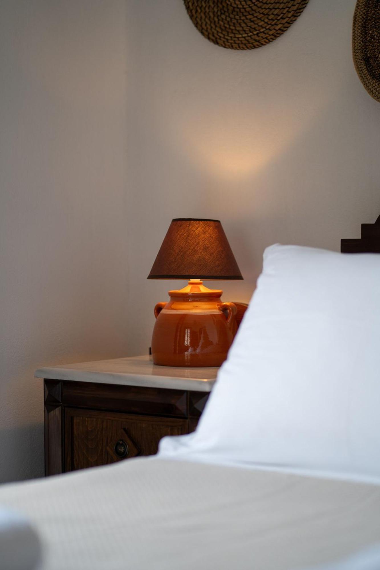 Mirsini Apartments In Sifnos Vathi  Ngoại thất bức ảnh