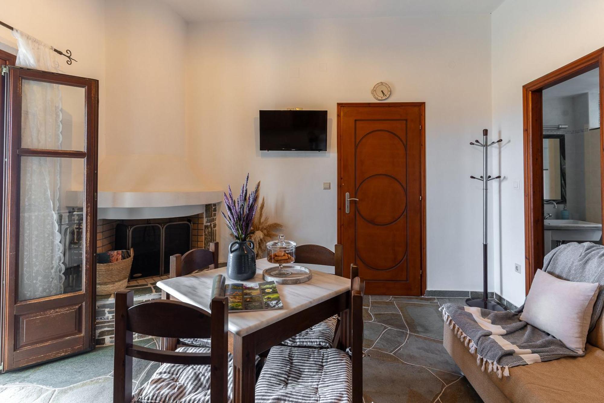 Mirsini Apartments In Sifnos Vathi  Ngoại thất bức ảnh