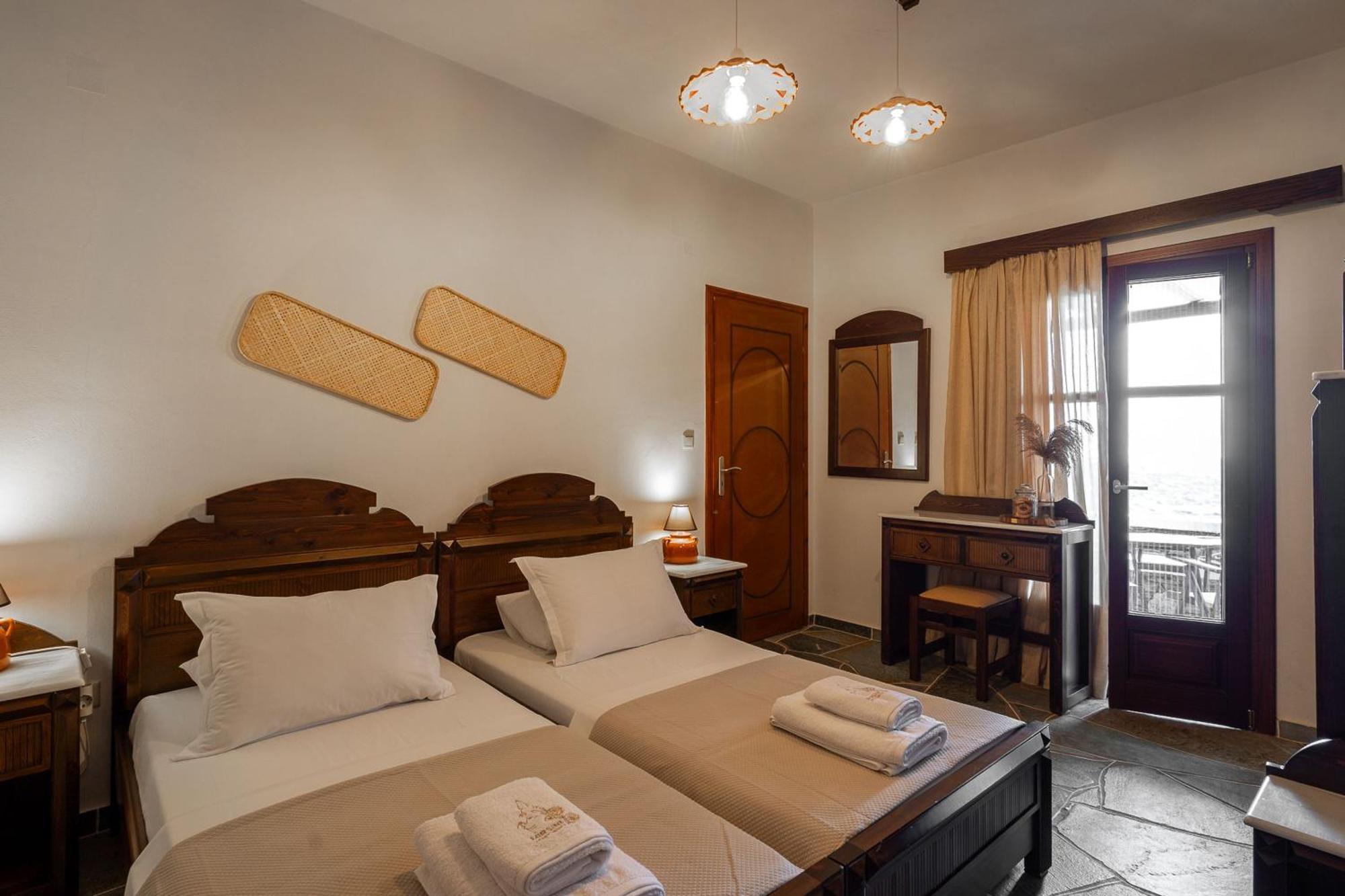 Mirsini Apartments In Sifnos Vathi  Ngoại thất bức ảnh