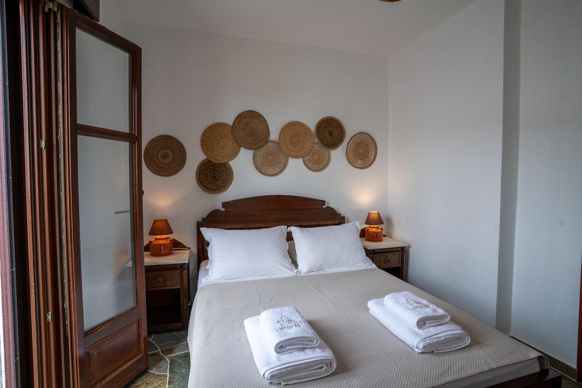 Mirsini Apartments In Sifnos Vathi  Ngoại thất bức ảnh